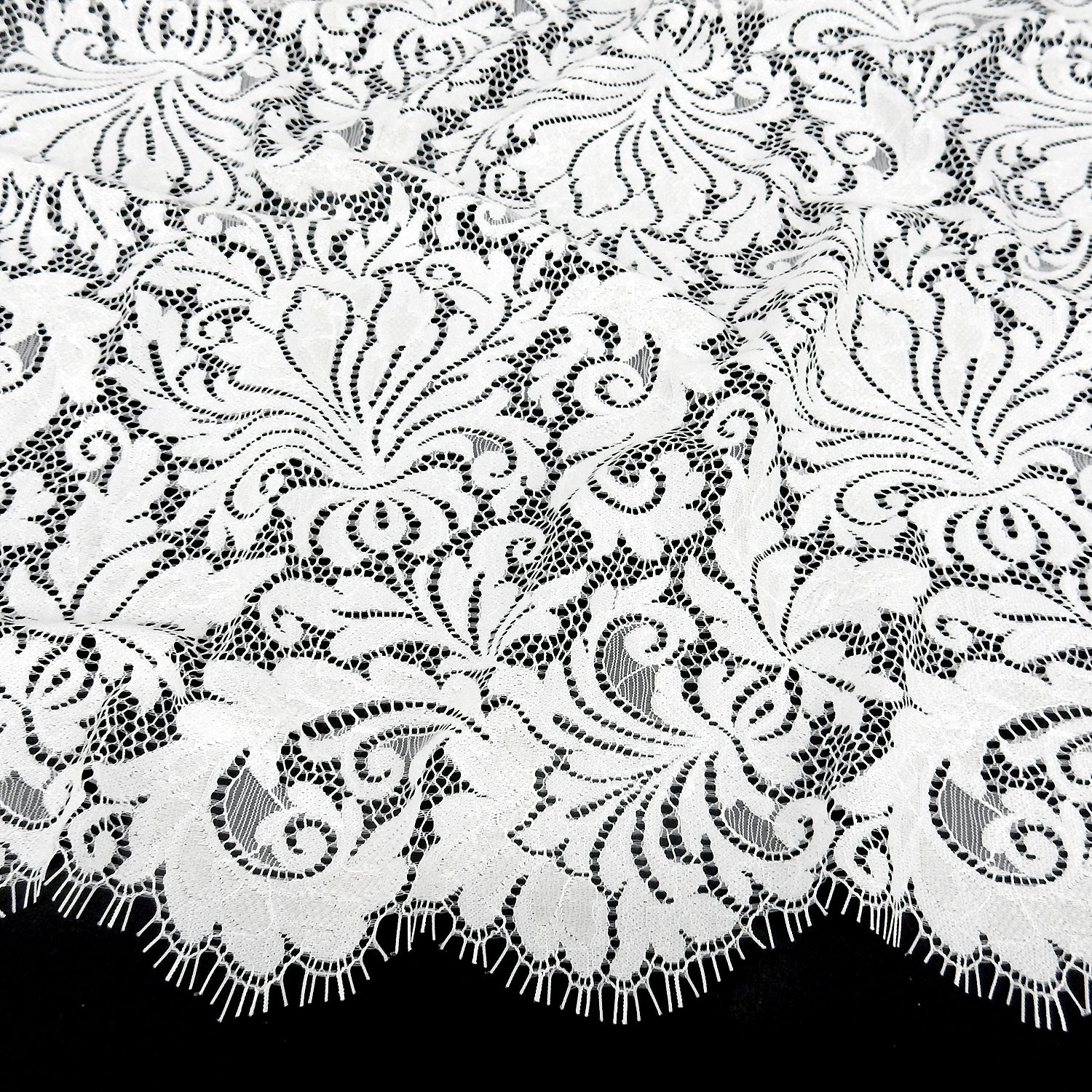 Double Scalloped Eyelash Border Klauber Lace Fabric 3570 Ivory