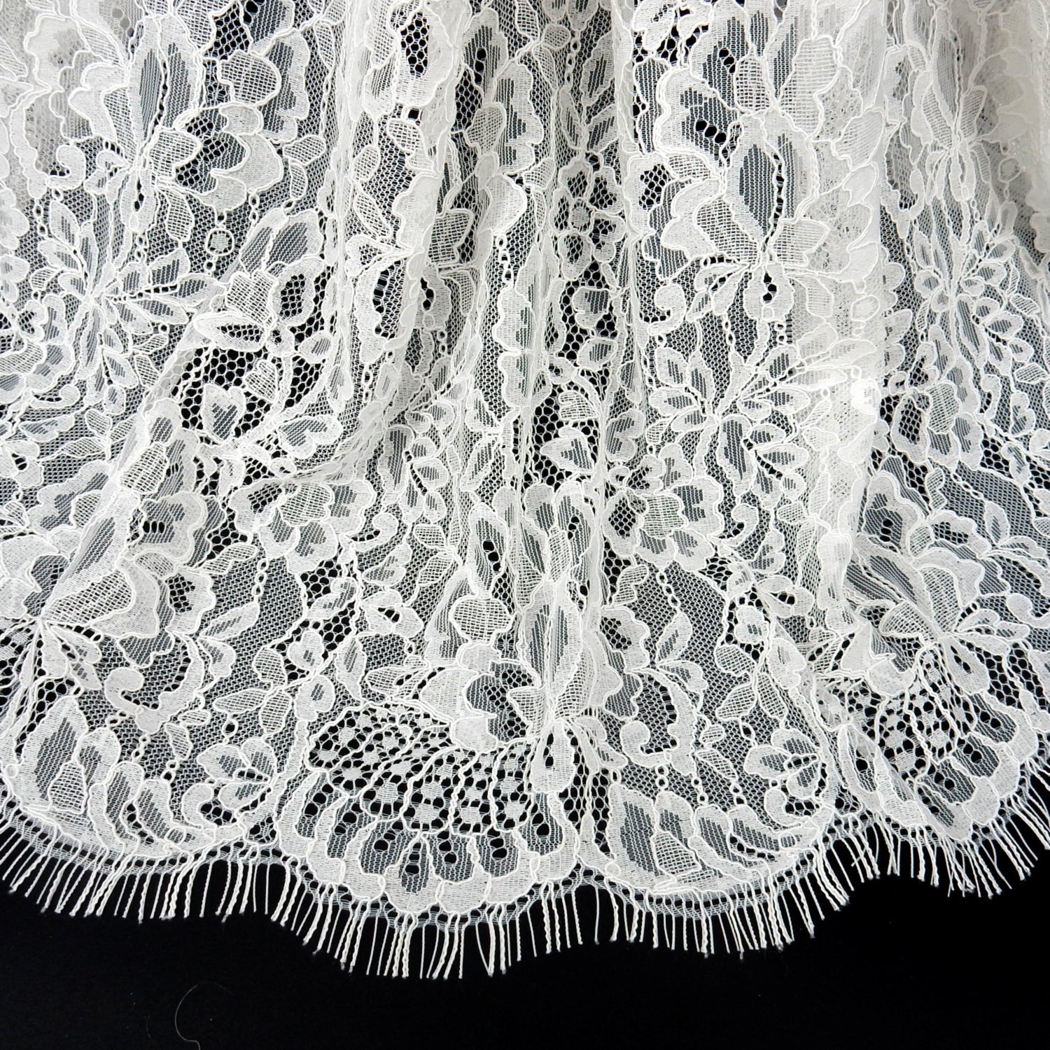 Double Scalloped Eyelash Border Klauber Lace Fabric 4000 Off White