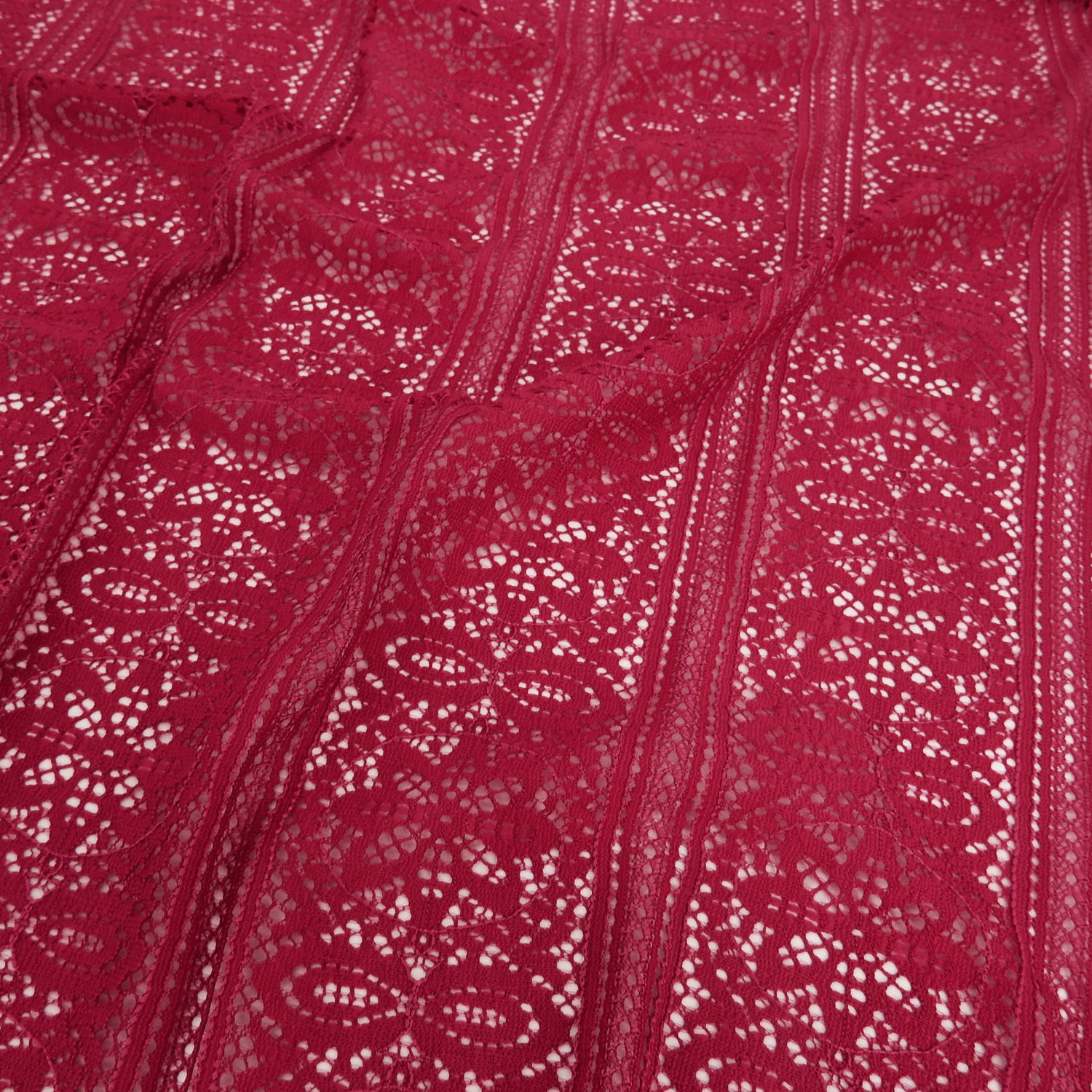 Double Scalloped Eyelash Border Klauber Lace Fabric 4026 Red Bug