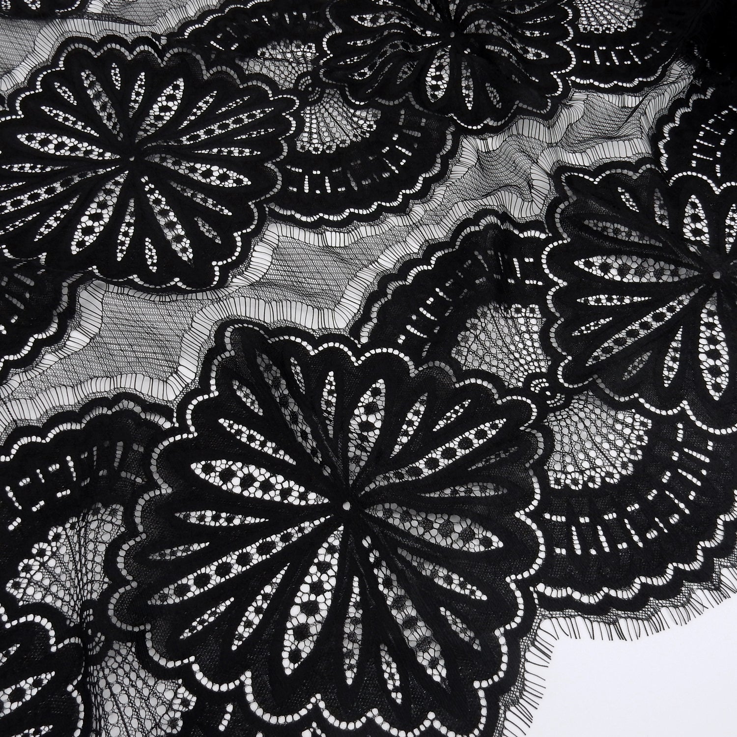 Double Scalloped Eyelash Border Klauber Lace Fabric 4055 Black