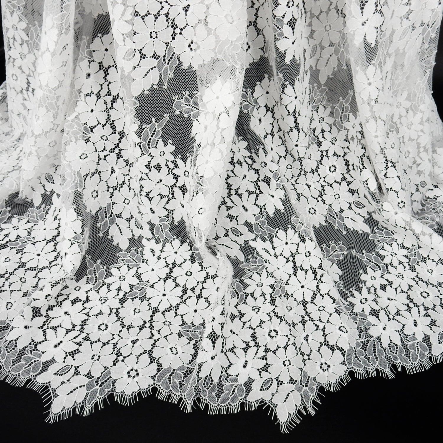 Double Scalloped Eyelash Border Klauber Lace Fabric 4058 Ivory