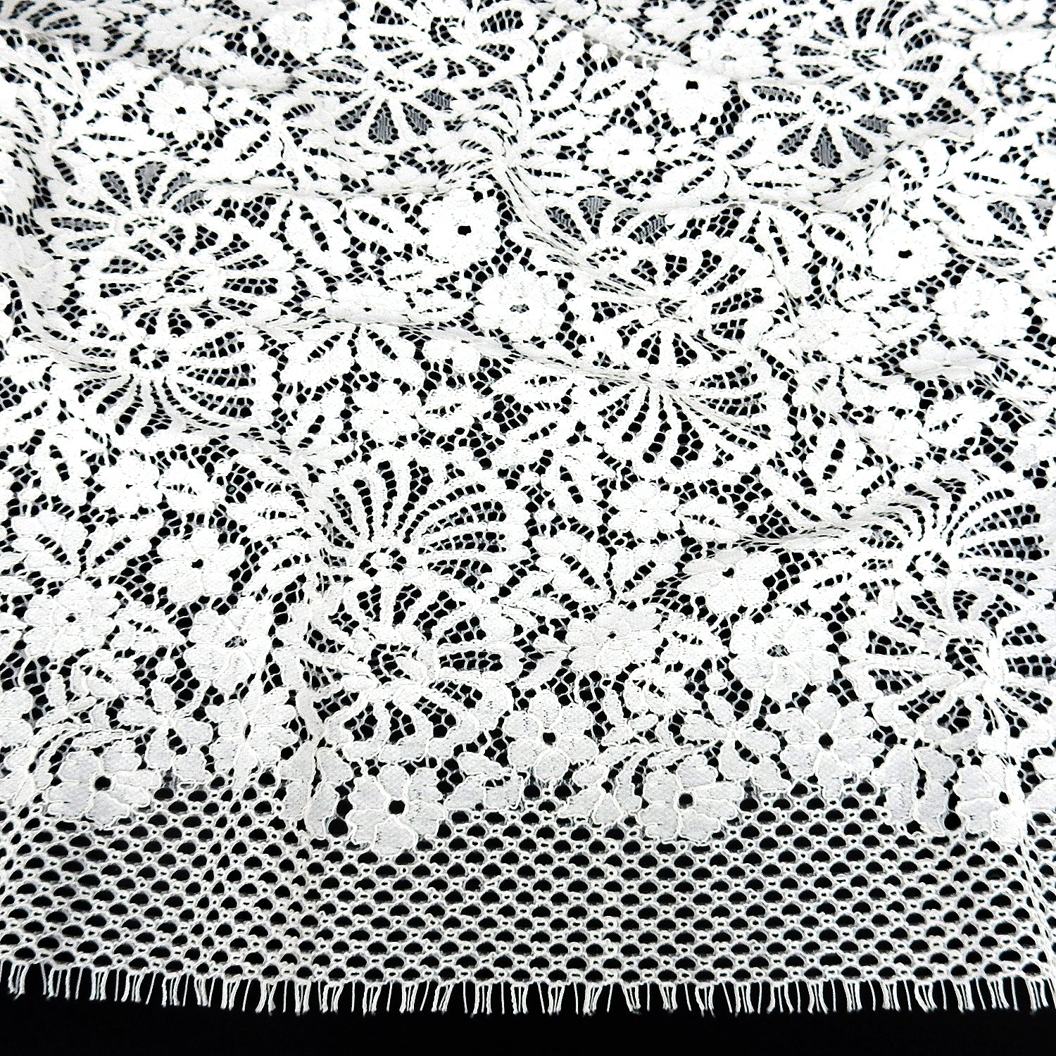 Double Scalloped Eyelash Border Klauber Lace Fabric 4095 Ivory