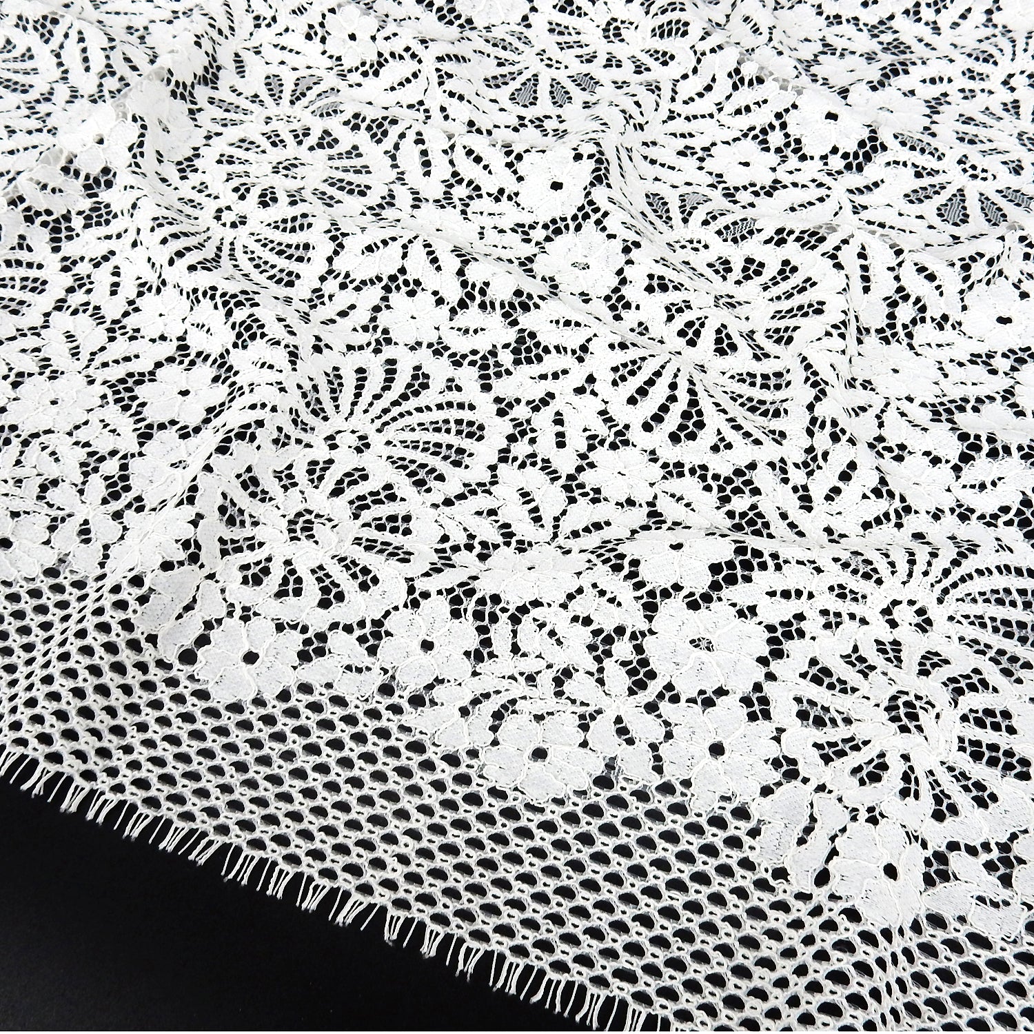 Double Scalloped Eyelash Border Klauber Lace Fabric 4095 Ivory