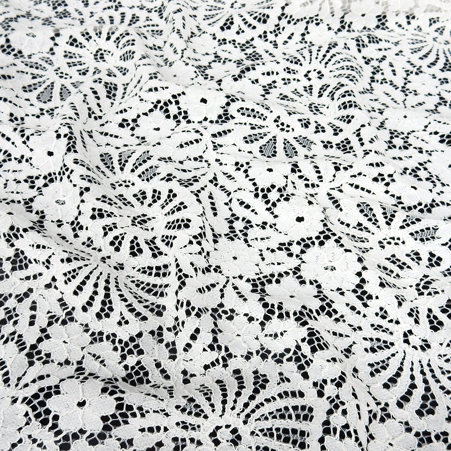 Double Scalloped Eyelash Border Klauber Lace Fabric 4095 Ivory