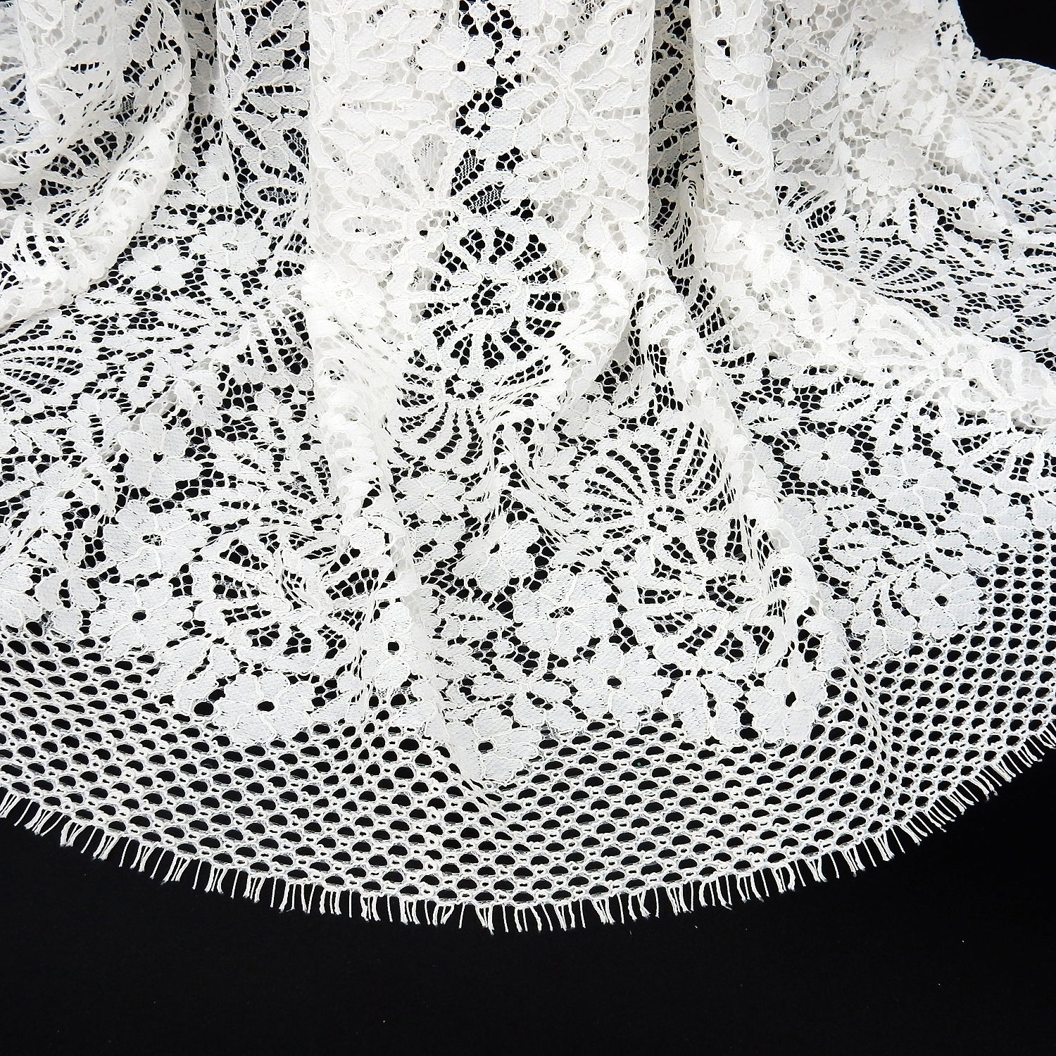 Double Scalloped Eyelash Border Klauber Lace Fabric 4095 Ivory