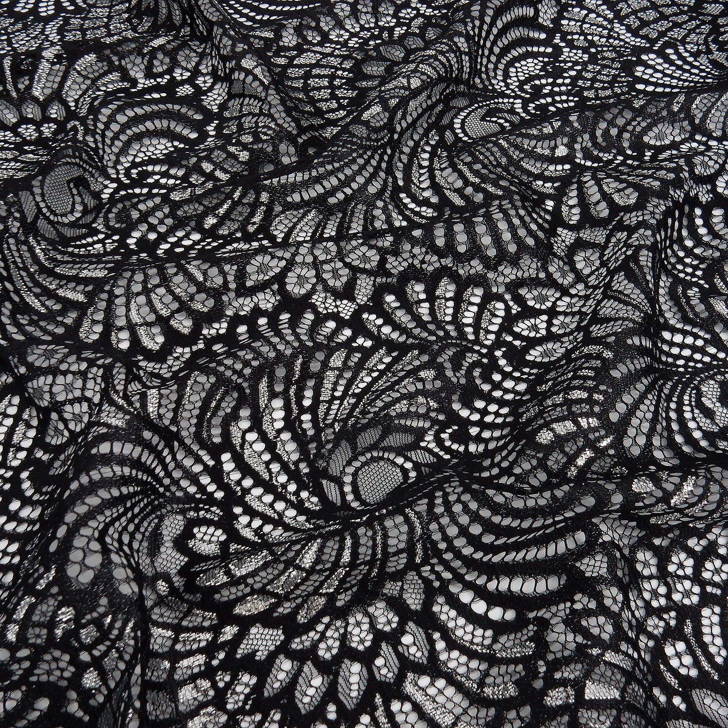 Metallic Double-Sided Eyelash Border Lace Fabric 4007 Black/Silver