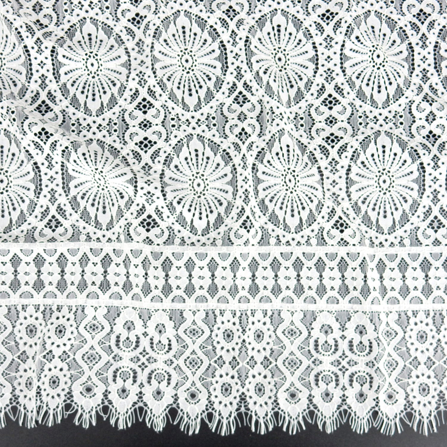 Double Scalloped Eyelash Border Klauber Lace Fabric 4062 Ivory