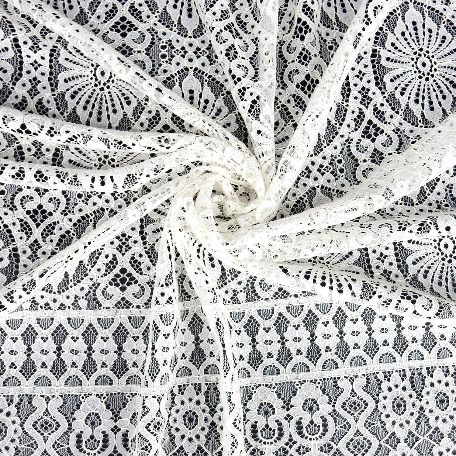 Double Scalloped Eyelash Border Klauber Lace Fabric 4062 Ivory