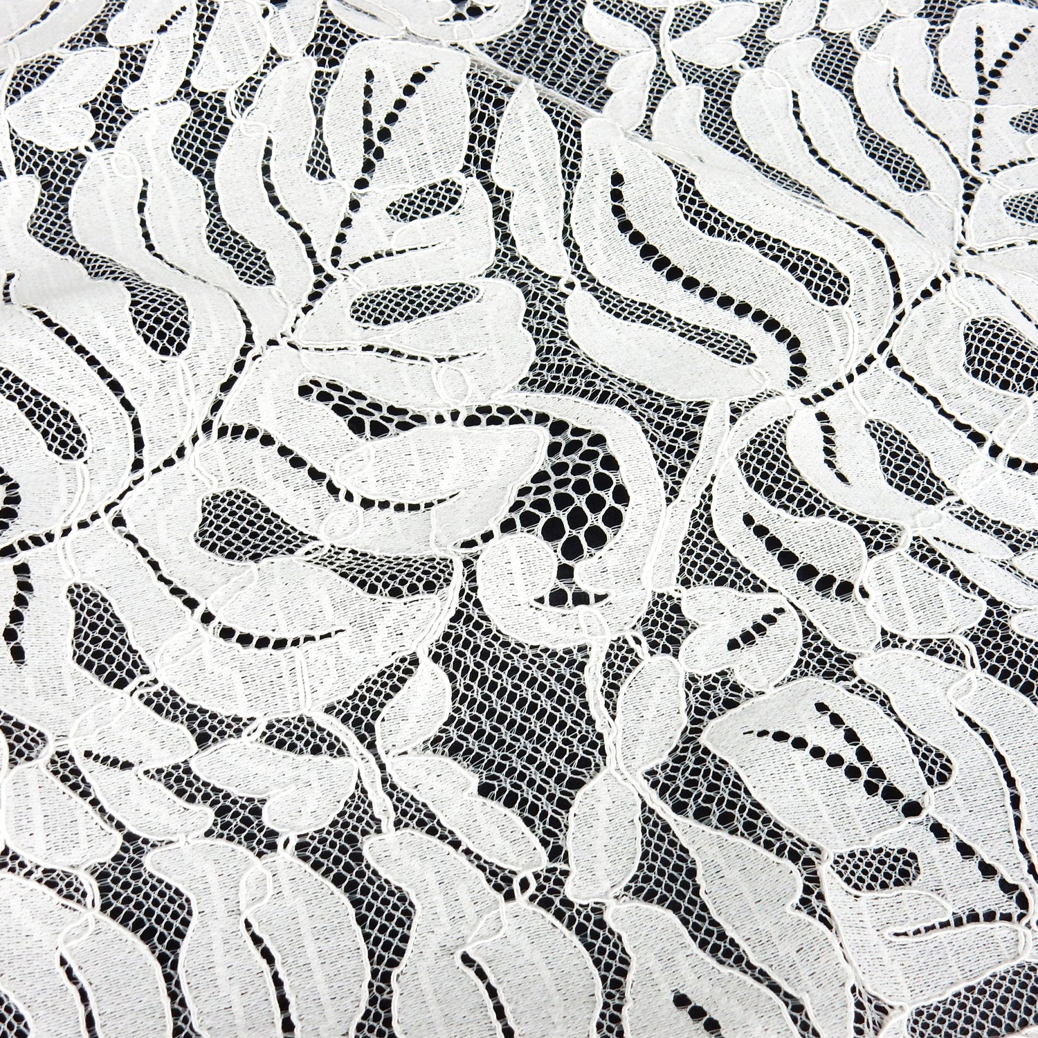 Double Sided Eyelash Scalloped Border Lace Fabric 4080 Ivory